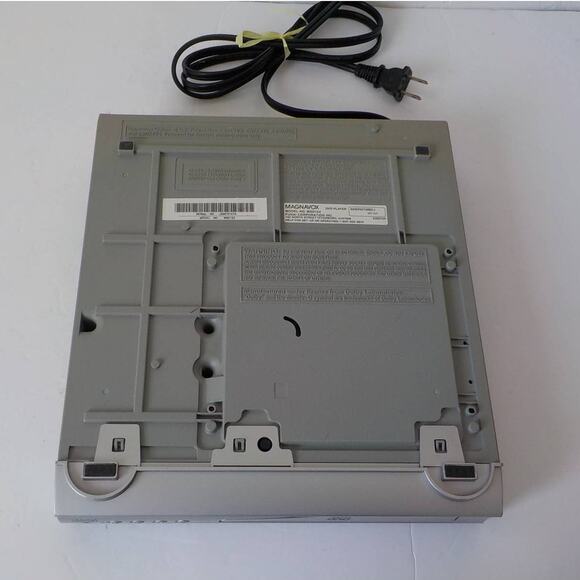 Magnavox MSD124 Progressive Scan DVD Player - It Turns On - Picture 7 of 13